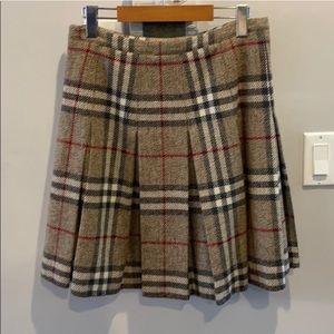 ✨Authentic Burberry✨ Signature Plaid Pleated Skirt